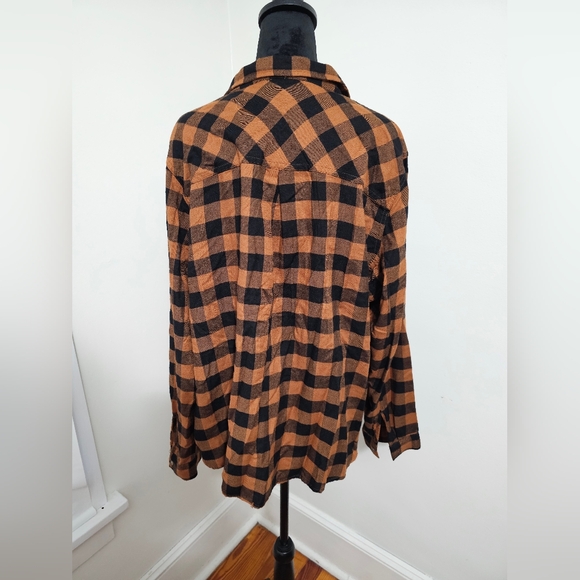 Maurices Black and Brown Plaid Shirt - Picture 3 of 4